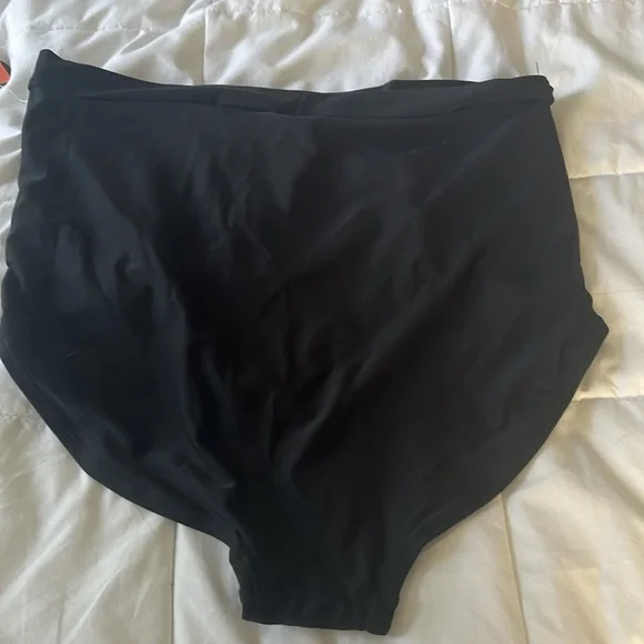 NWT Black Halter Bikini Set - Picture 10 of 10
